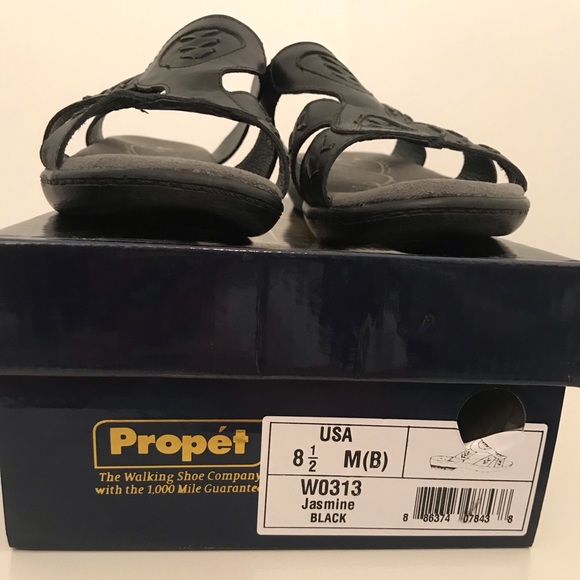 Propet Black Leather Sandals - Picture 2 of 4